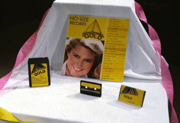 28-yellowbox32-1982-boc